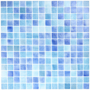 Mozaikowa basenowa w odcieniach błękitu.